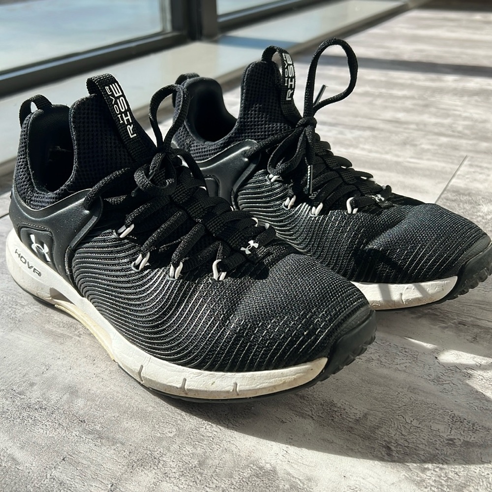 Under Armour Sneakers